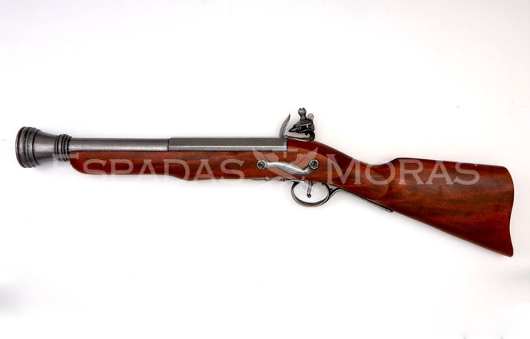 Trabuco pirata del siglo XVIII con culata de madera y cañón acabado en metal envejecido